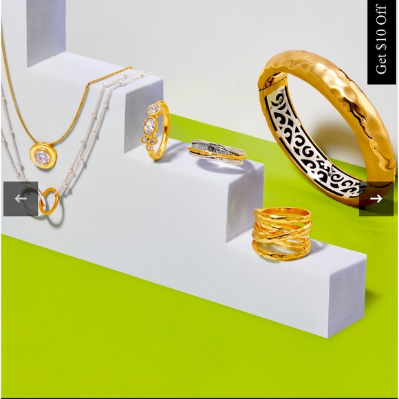 Float On Spinner Ring, Two-Tone sizes 5-11 available. - Picture 6 of 7